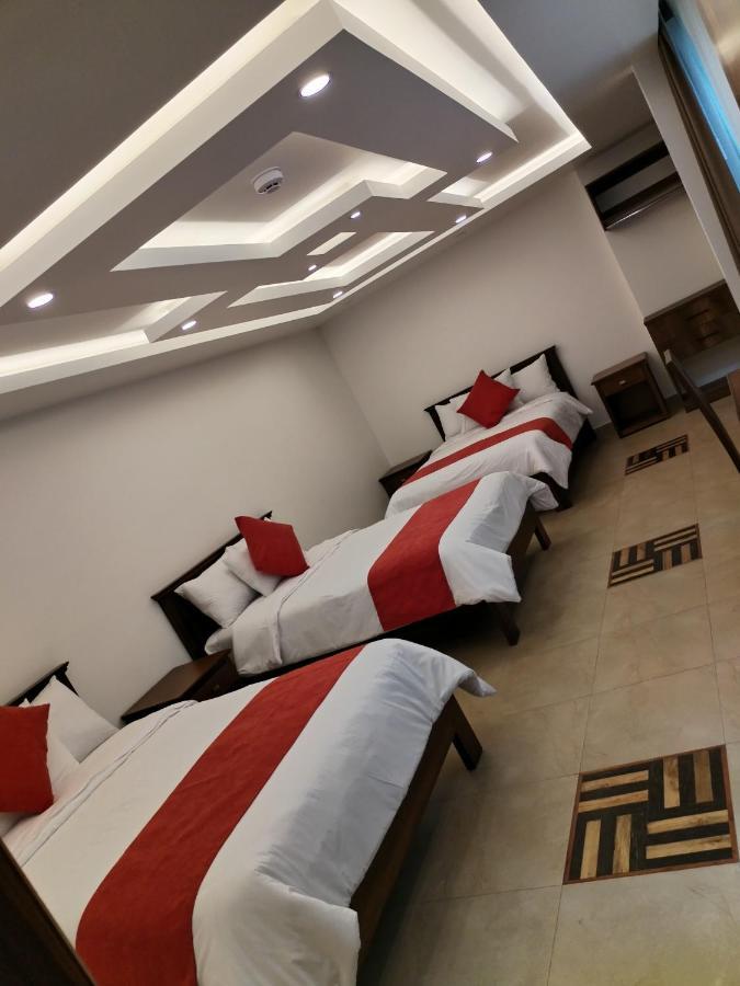 באניוס Airos Hotel מראה חיצוני תמונה